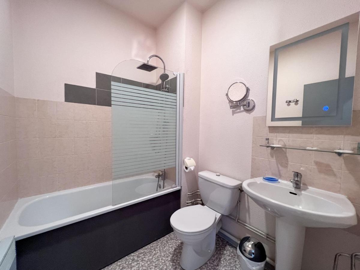 Le B Bed & Breakfast Belves Bagian luar foto