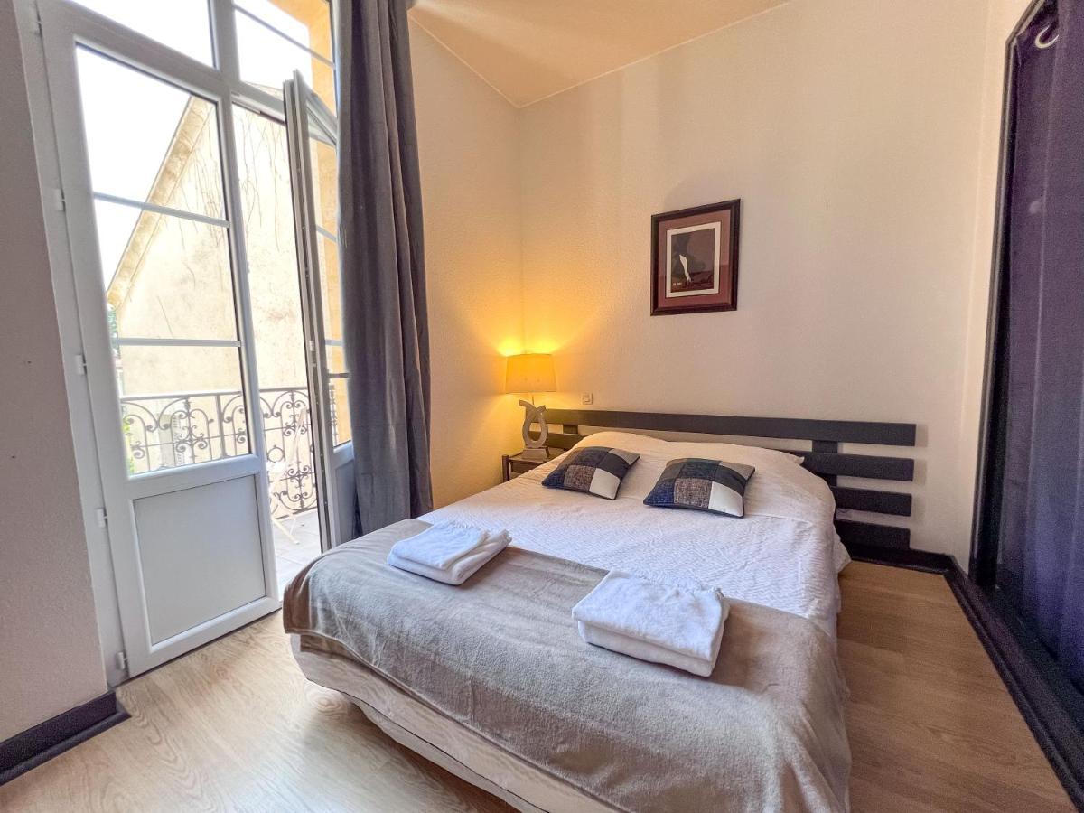 Le B Bed & Breakfast Belves Bagian luar foto
